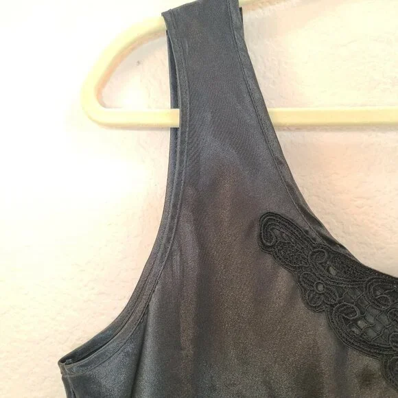 Escapades Top Women Large Black Satin Blouse Tank Embroidered Sleeveless Flowy - Picture 4 of 12